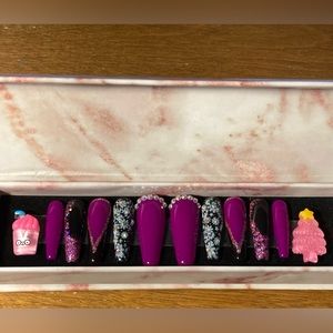 Custom Made Press-On Nails